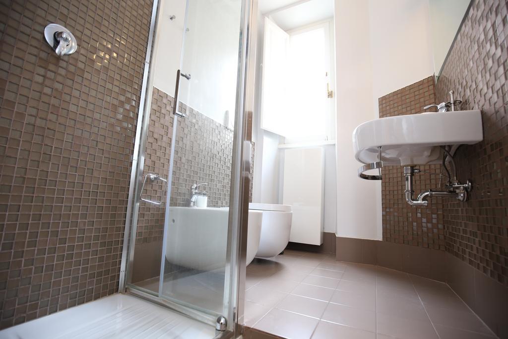Giulietta Al Colosseo B&B Рим Екстер'єр фото